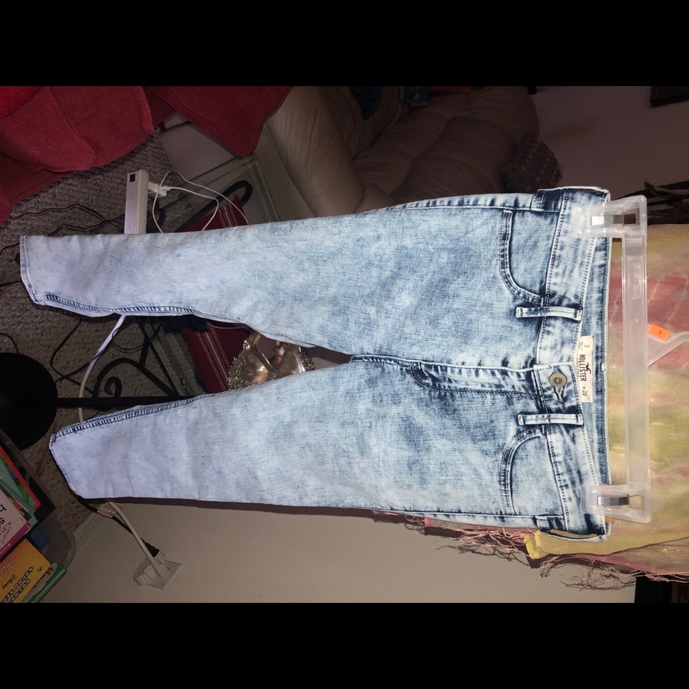 Hollister jeans